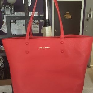 COLE HAAN Hannah Tote Fiery Red